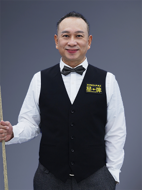 詹姆斯·瓦塔納-泰國（現(xiàn)屆）